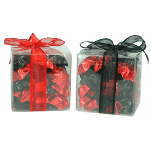 Designer-Cube-Stars-Milk-Chocolate-Red-Black_1b330c5d3657044842445c7d6f43a612