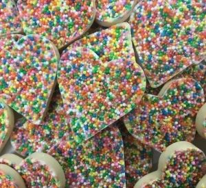 Happy-Hearts-White-Chocolate_414eb2c67397106a3c75d14fe194842d